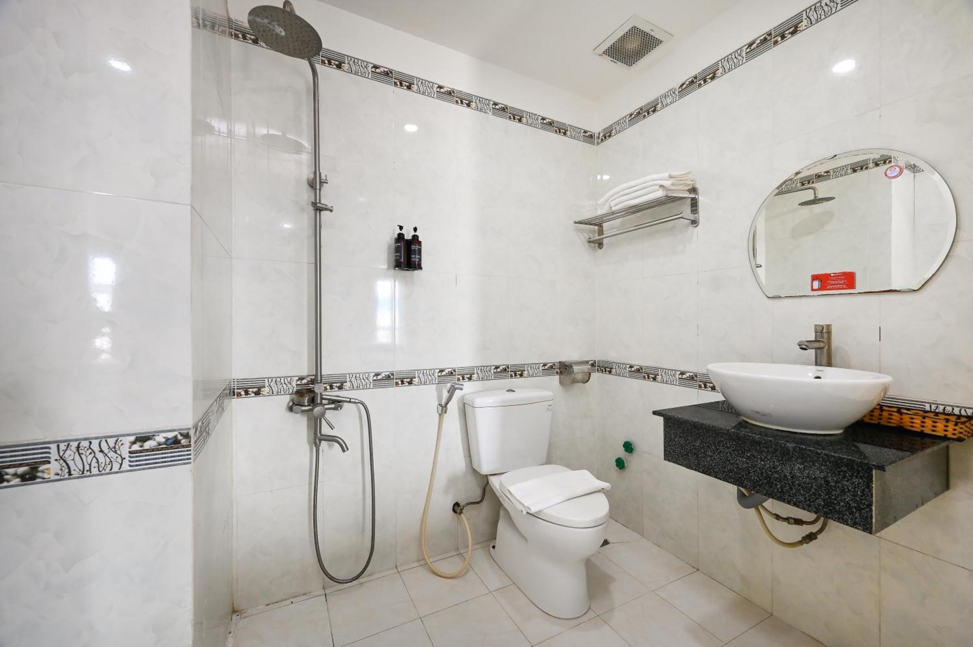 Gia Hoa Airport Hotel Ho Chi Minh City Exterior photo
